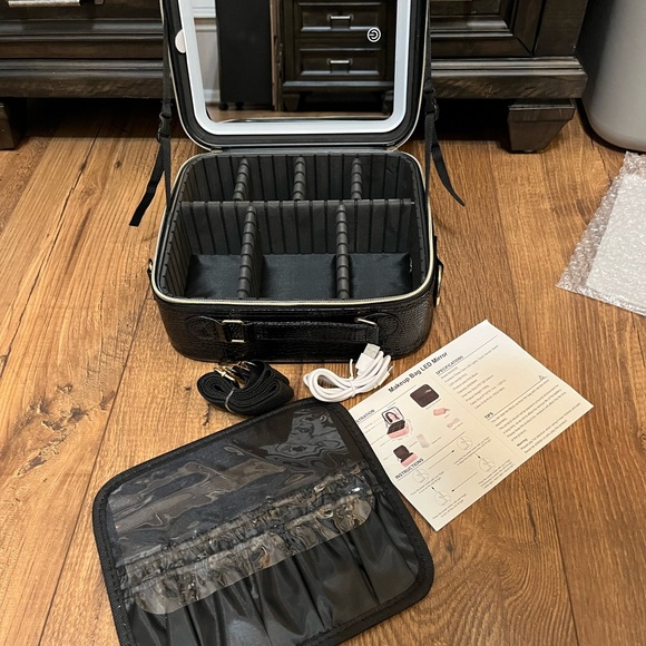 Travel Makeup Bag with Mirror - Picture 7 of 8